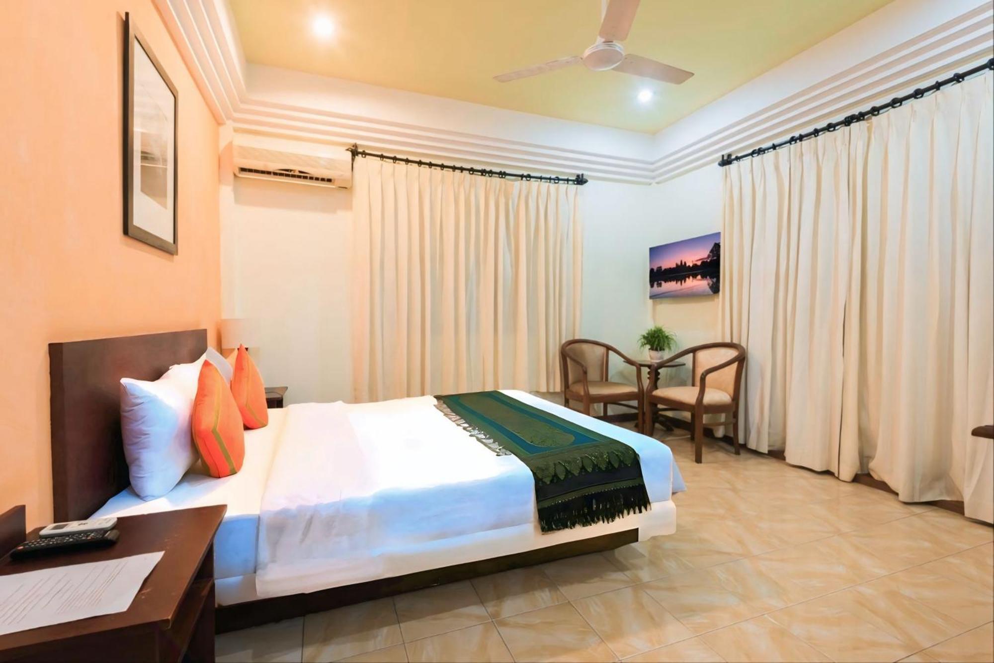 Vplus Hotel Siem Reap Exterior foto