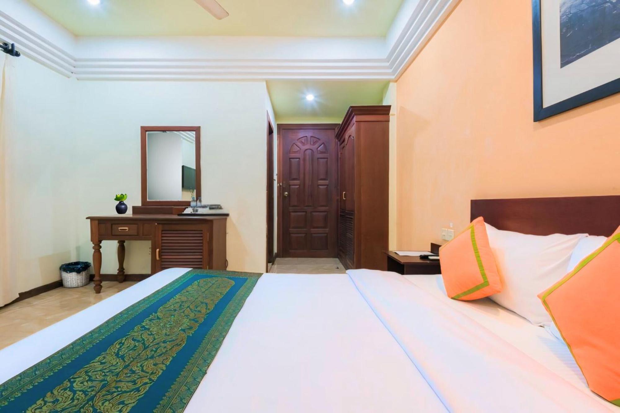 Vplus Hotel Siem Reap Exterior foto