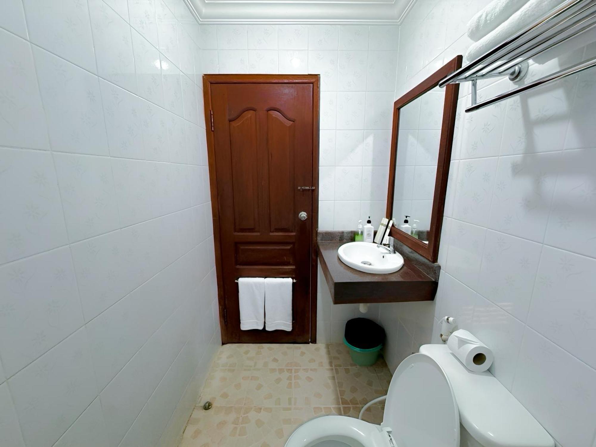 Vplus Hotel Siem Reap Exterior foto
